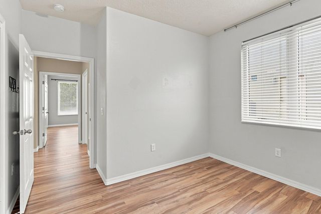 708 3rd Street NE, Rio Rancho, NM 87124