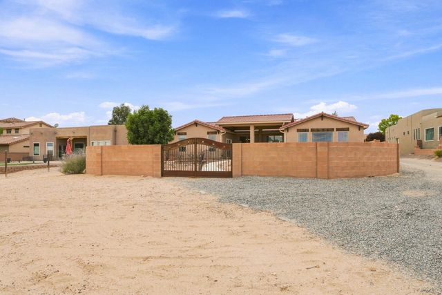 708 3rd Street NE, Rio Rancho, NM 87124