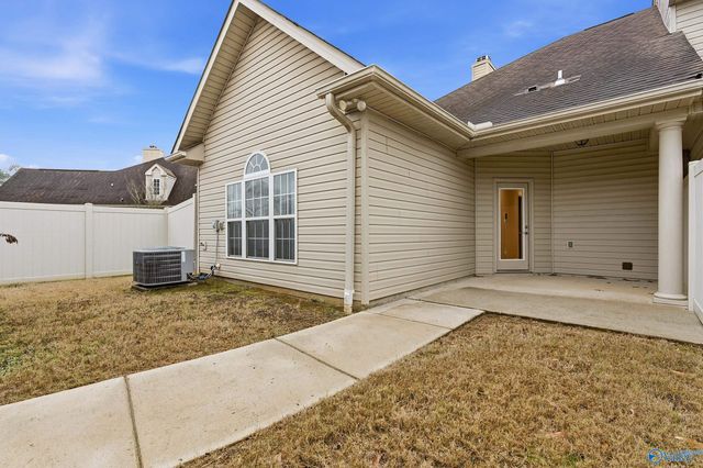 1826 Rushing Wood Drive, Huntsville, AL 35806