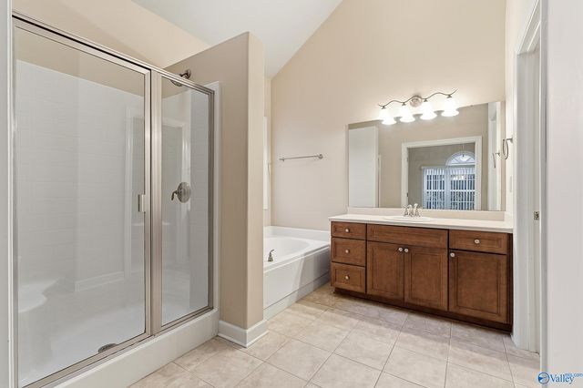 1826 Rushing Wood Drive, Huntsville, AL 35806