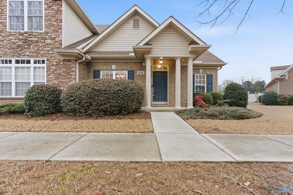 1826 Rushing Wood Drive, Huntsville, AL 35806