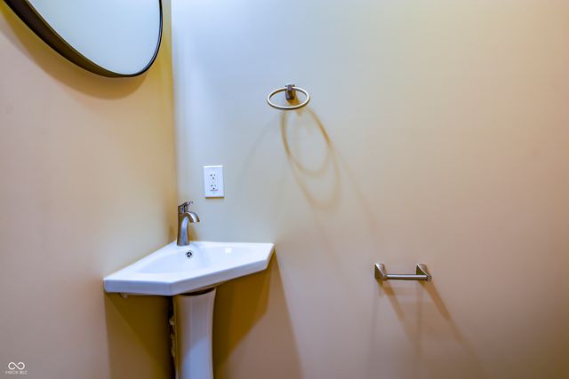 4448 Evanston Avenue, Indianapolis, IN 46205