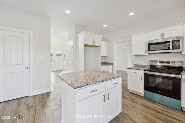 828 Maritime Way, Jacksonville, NC 28546