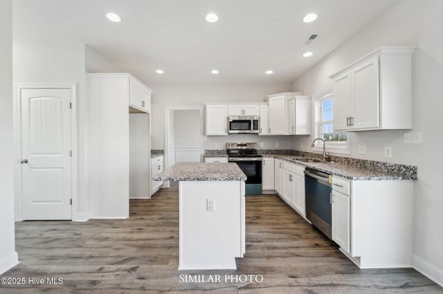 828 Maritime Way, Jacksonville, NC 28546