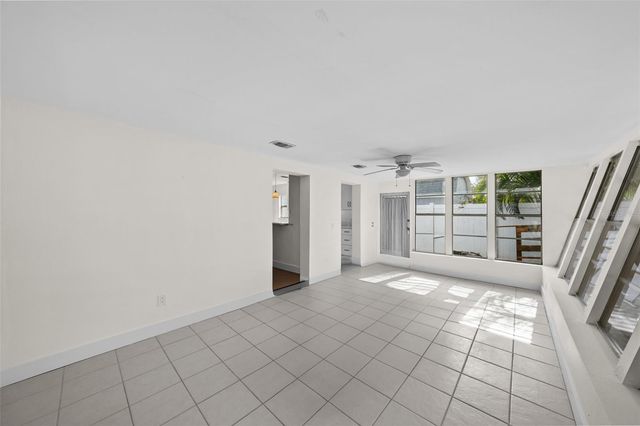 318 COMO STREET, Tampa, FL 33606