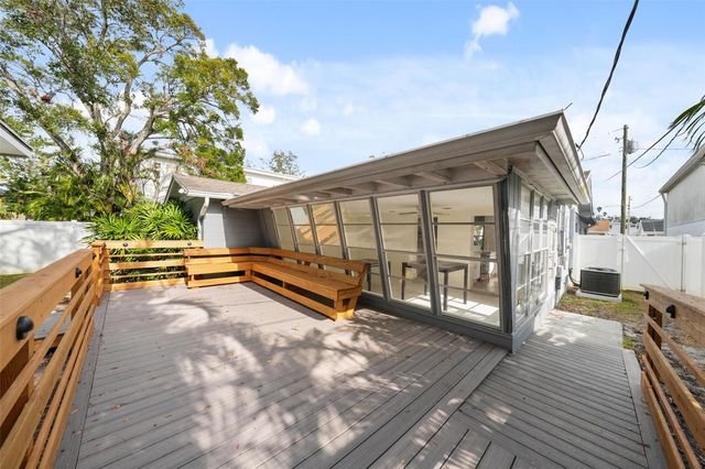 318 COMO STREET, Tampa, FL 33606