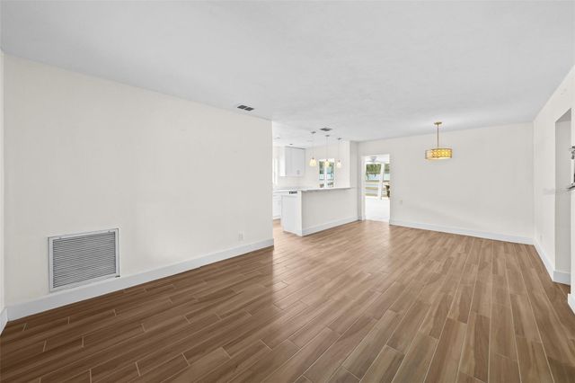 318 COMO STREET, Tampa, FL 33606