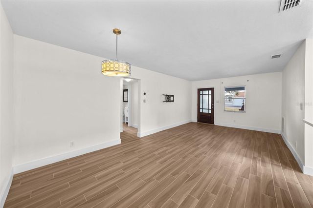 318 COMO STREET, Tampa, FL 33606