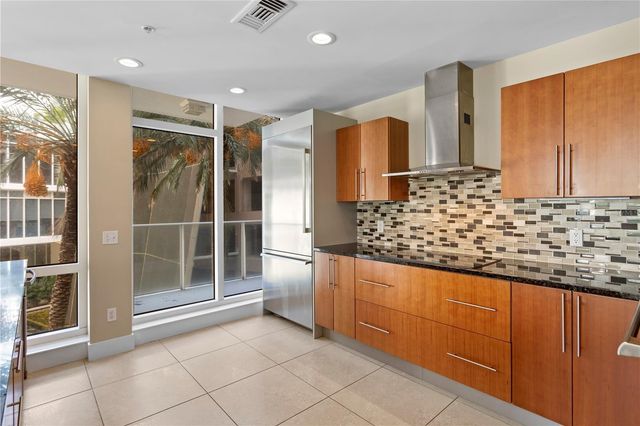 175 1ST STREET S 303, St Petersburg, FL 33701
