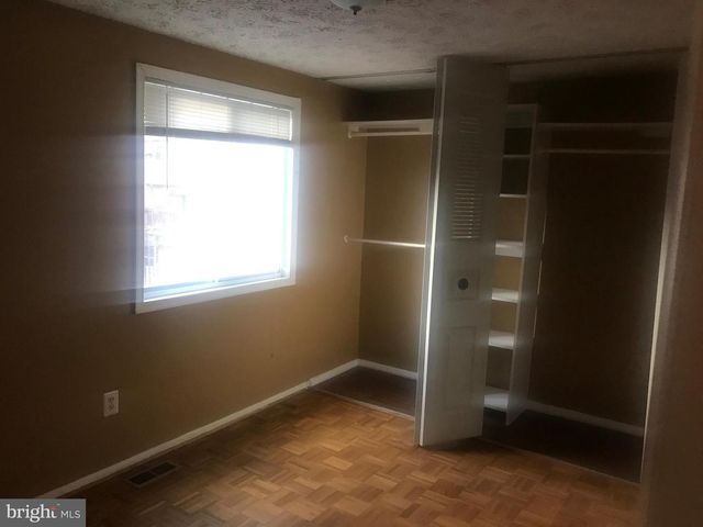 8424 LAZY CREEK CT, Springfield, VA 22153