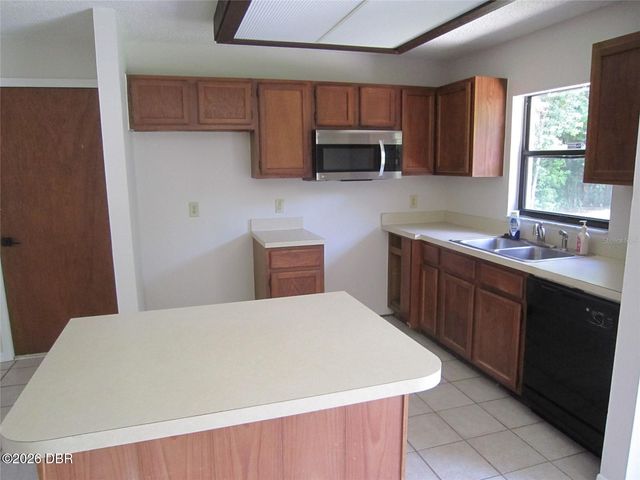 113 W Washington Avenue, Deland, FL 32720