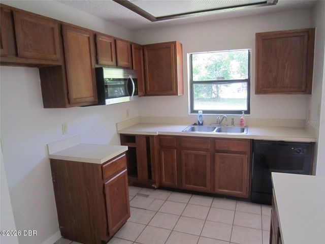 113 W Washington Avenue, Deland, FL 32720