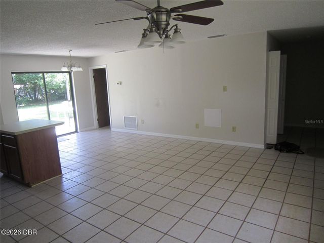 113 W Washington Avenue, Deland, FL 32720