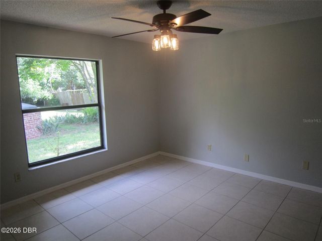 113 W Washington Avenue, Deland, FL 32720