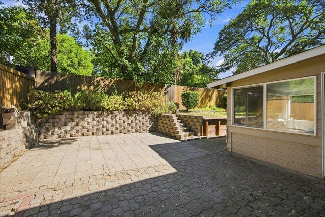 5013 Hillridge Way, Fair Oaks, CA 95628