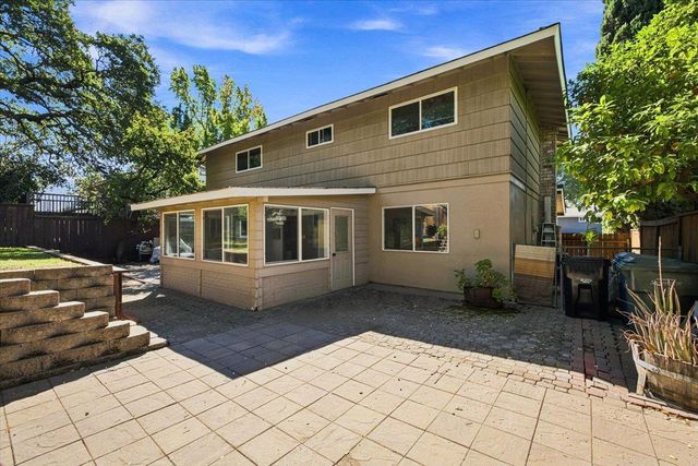 5013 Hillridge Way, Fair Oaks, CA 95628