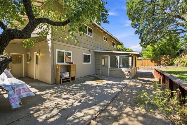 5013 Hillridge Way, Fair Oaks, CA 95628
