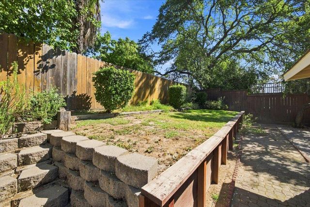 5013 Hillridge Way, Fair Oaks, CA 95628