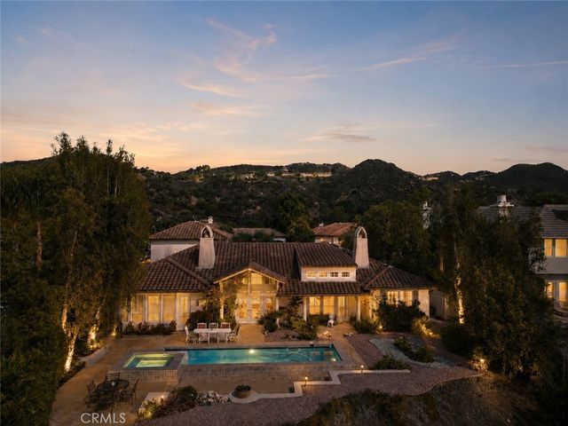 3315 Via Verde Court, Calabasas, CA 91302