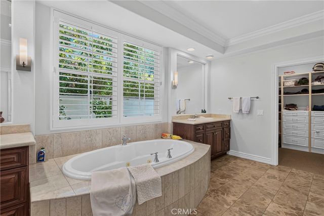 3315 Via Verde Court, Calabasas, CA 91302