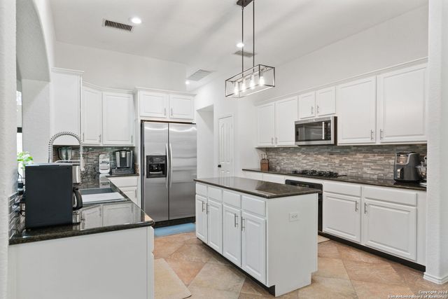 614 Cypress Trail, San Antonio, TX 78256