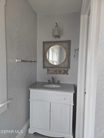 515 W Missouri Avenue Apt 8, El Paso, TX 79901