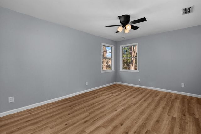 308 Mae Dr, Marshall, TX 75672