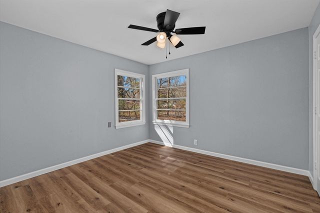 308 Mae Dr, Marshall, TX 75672