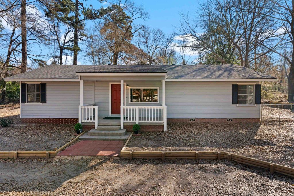 308 Mae Dr, Marshall, TX 75672