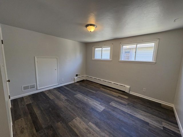 1017 E Pearson STREET, Milwaukee, WI 53202