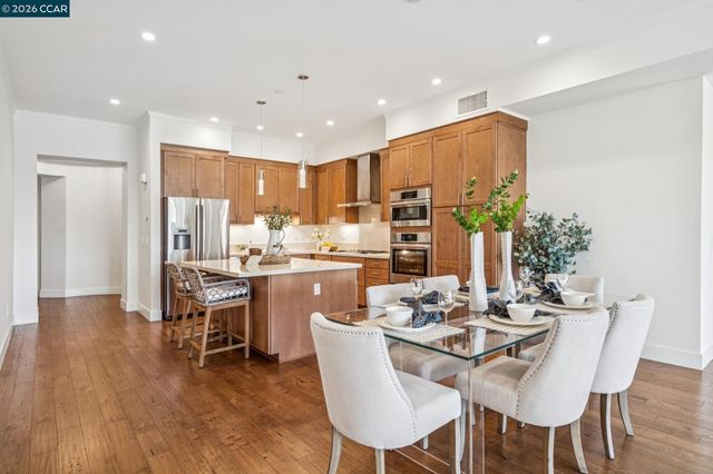 1756 Cole Ave 103, Walnut Creek, CA 94596