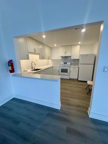 3113 S OCEAN Drive 209, Hallandale Beach, FL 33009