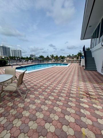 3113 S OCEAN Drive 209, Hallandale Beach, FL 33009