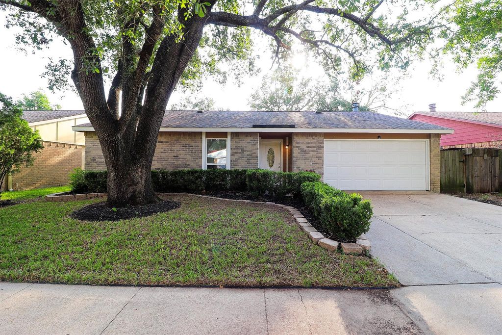 4367 Kinloch Drive, Houston, TX 77084