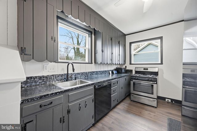 3300 CARLISLE AVE, Baltimore, MD 21216