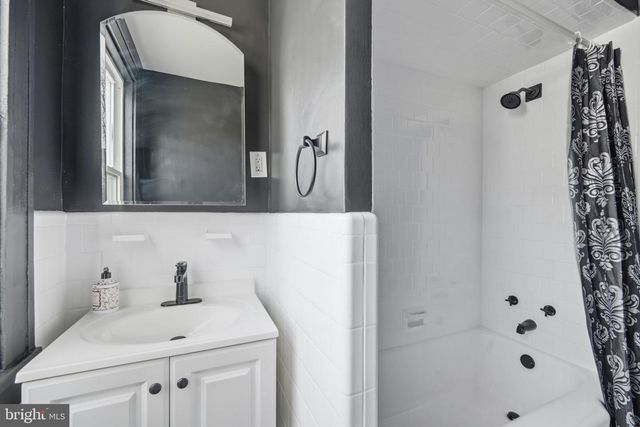 3300 CARLISLE AVE, Baltimore, MD 21216