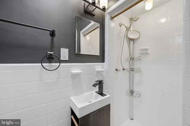 3300 CARLISLE AVE, Baltimore, MD 21216