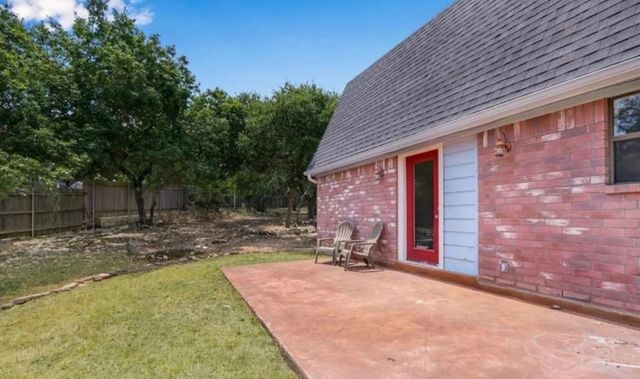 6 Basswood CIR, Wimberley, TX 78676