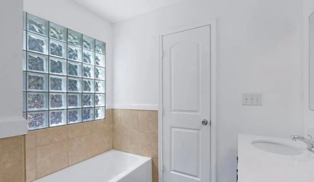 6 Basswood CIR, Wimberley, TX 78676