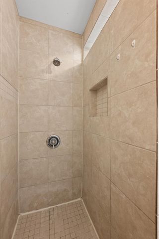 6 Basswood CIR, Wimberley, TX 78676