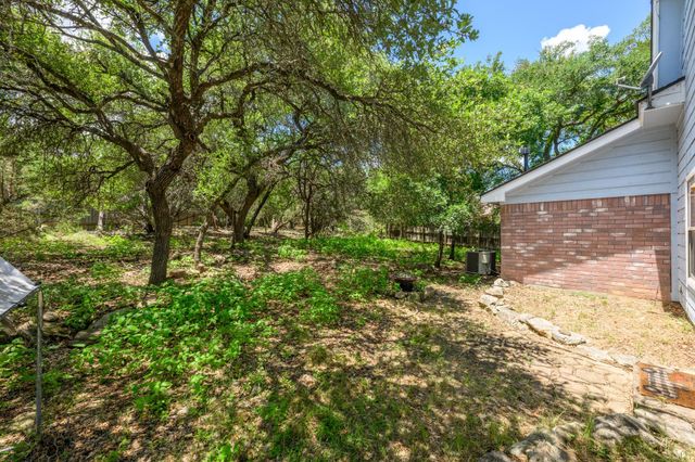 6 Basswood CIR, Wimberley, TX 78676