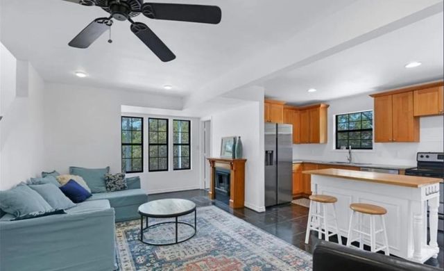 6 Basswood CIR, Wimberley, TX 78676