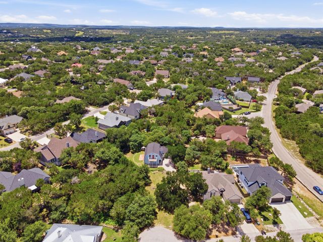 6 Basswood CIR, Wimberley, TX 78676