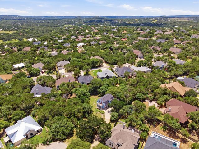 6 Basswood CIR, Wimberley, TX 78676