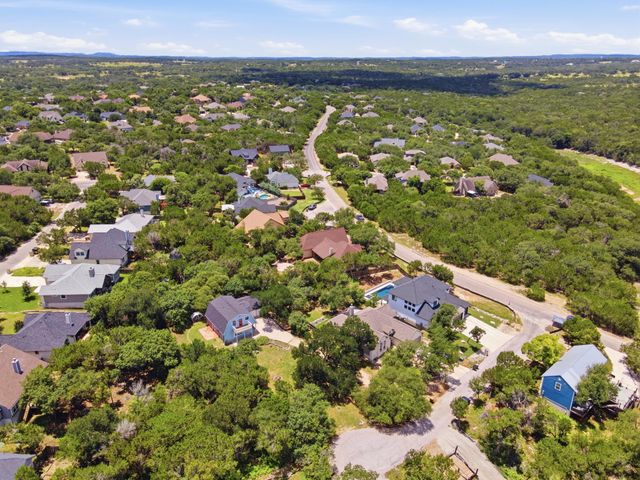 6 Basswood CIR, Wimberley, TX 78676