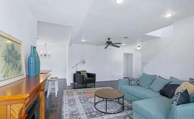 6 Basswood CIR, Wimberley, TX 78676