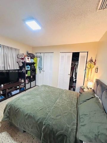 800 NW 29th Ter, Miami, FL 33127