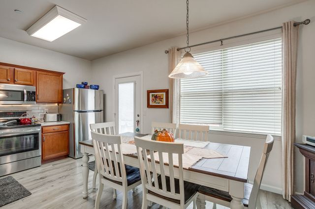 253 Heritage Hill Drive, Lewisville, TX 75067