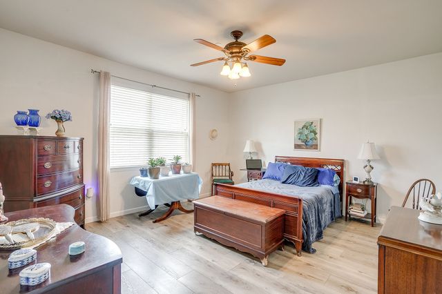 253 Heritage Hill Drive, Lewisville, TX 75067