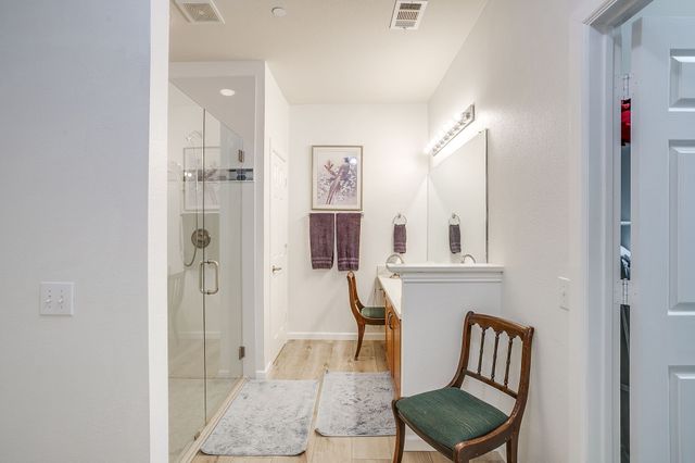 253 Heritage Hill Drive, Lewisville, TX 75067